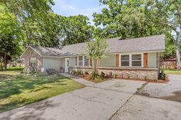 1040 Yorktown Drive photo 4