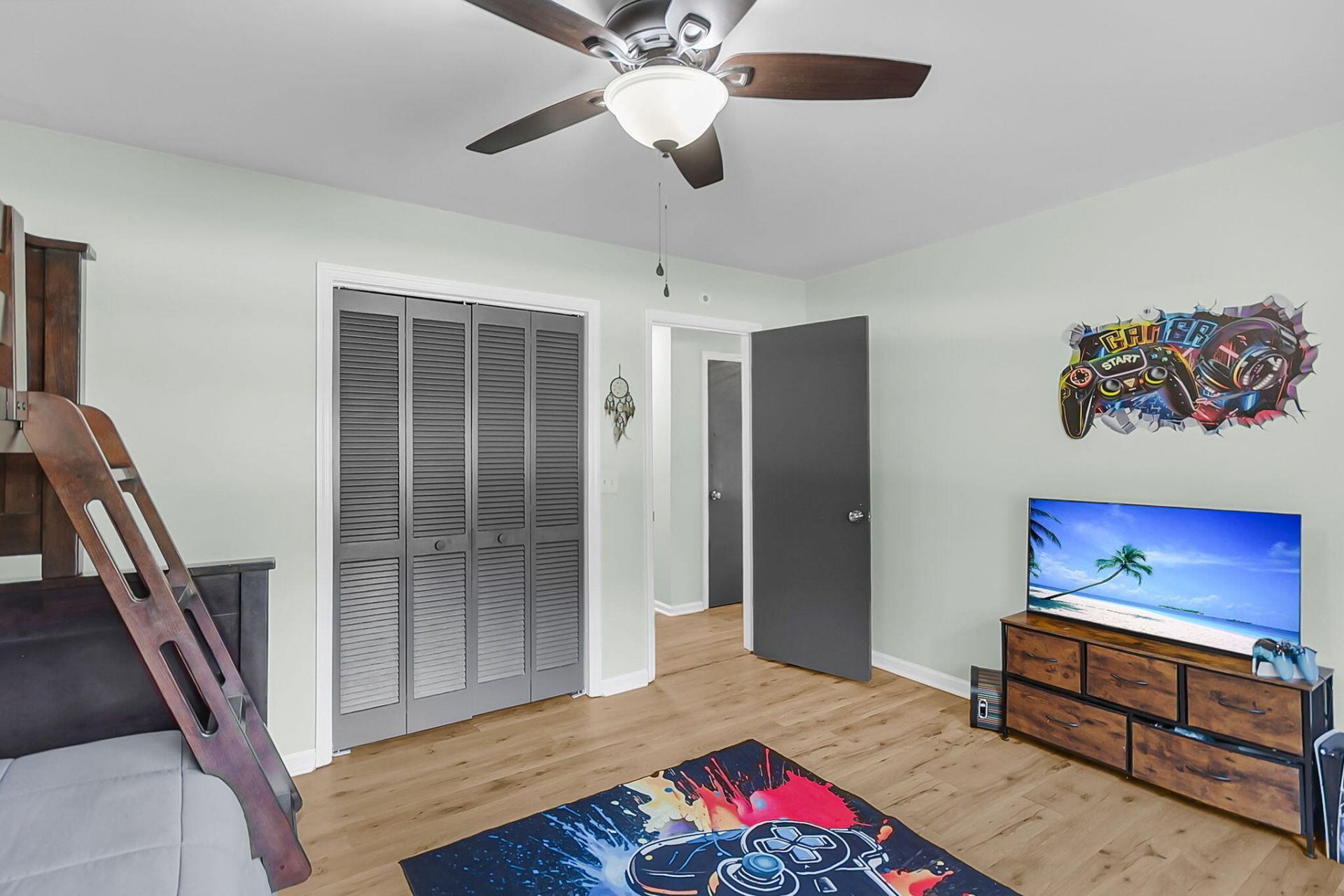1040 Yorktown Drive Photo 30