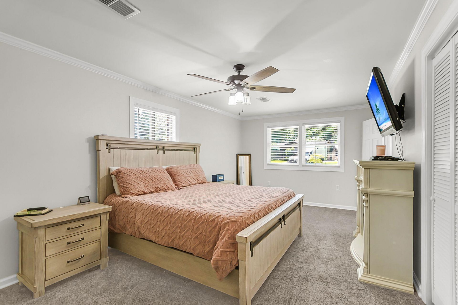 1040 Yorktown Drive Photo 33