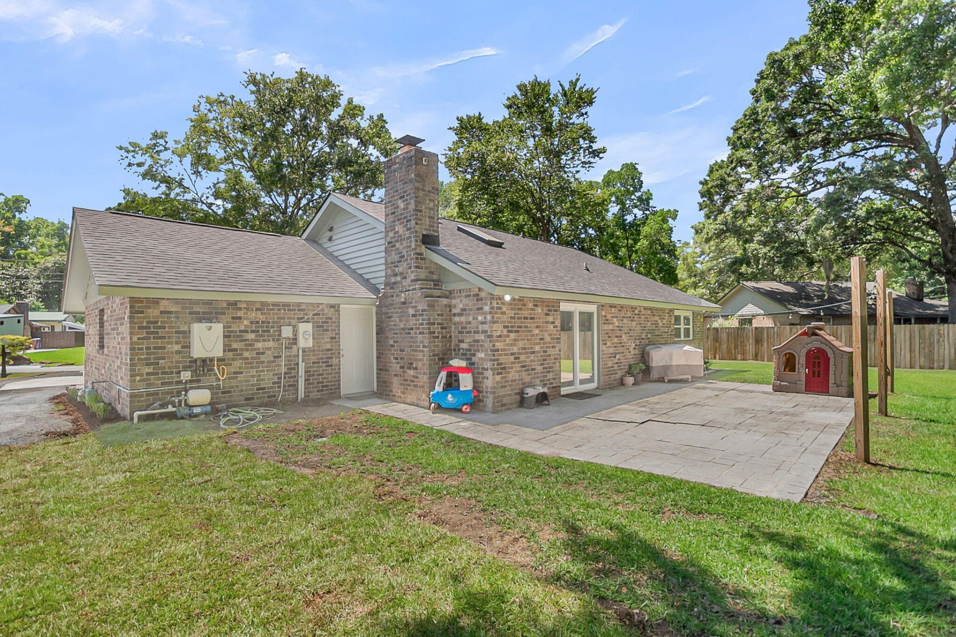 1040 Yorktown Drive Photo 38
