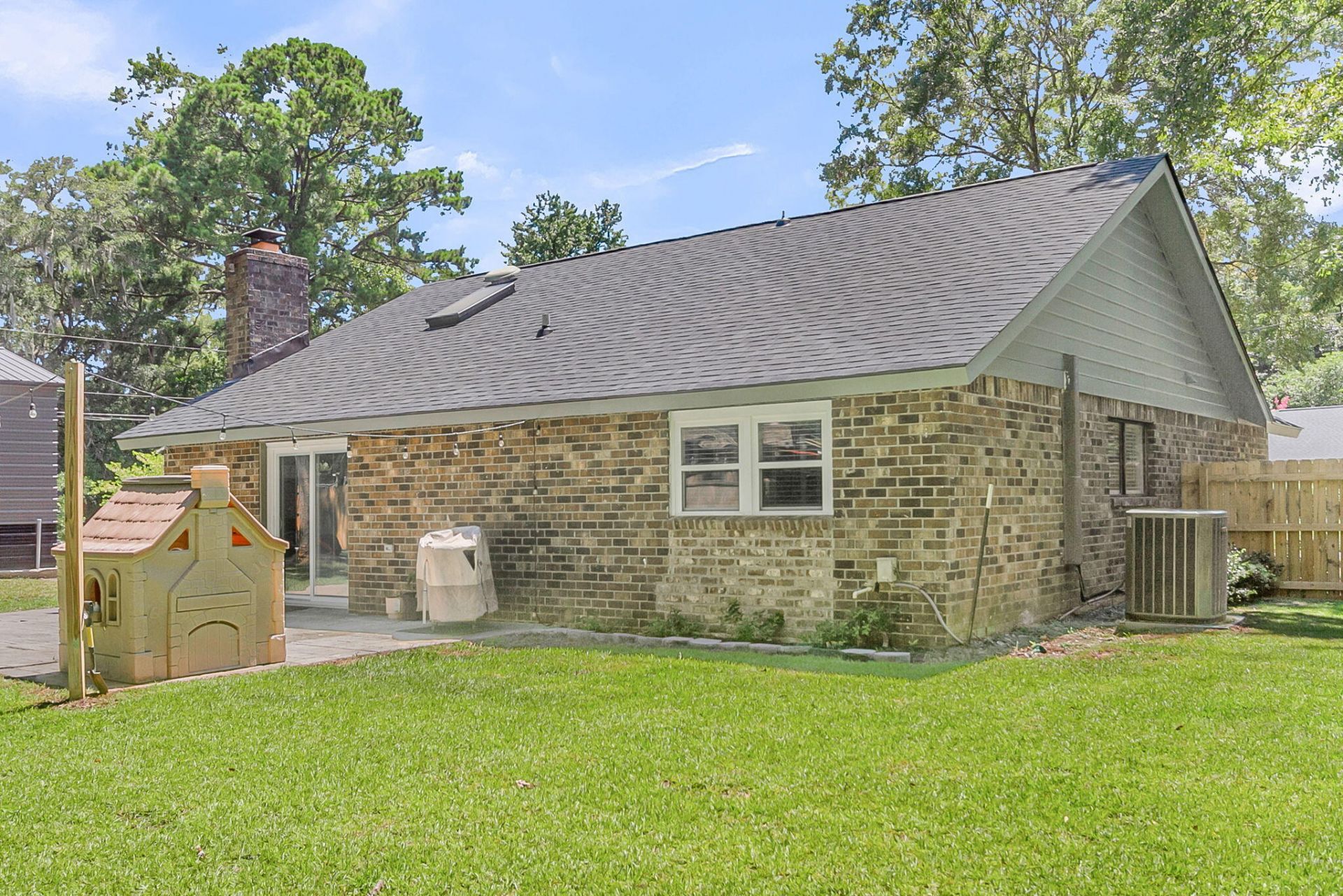 1040 Yorktown Drive Photo 40