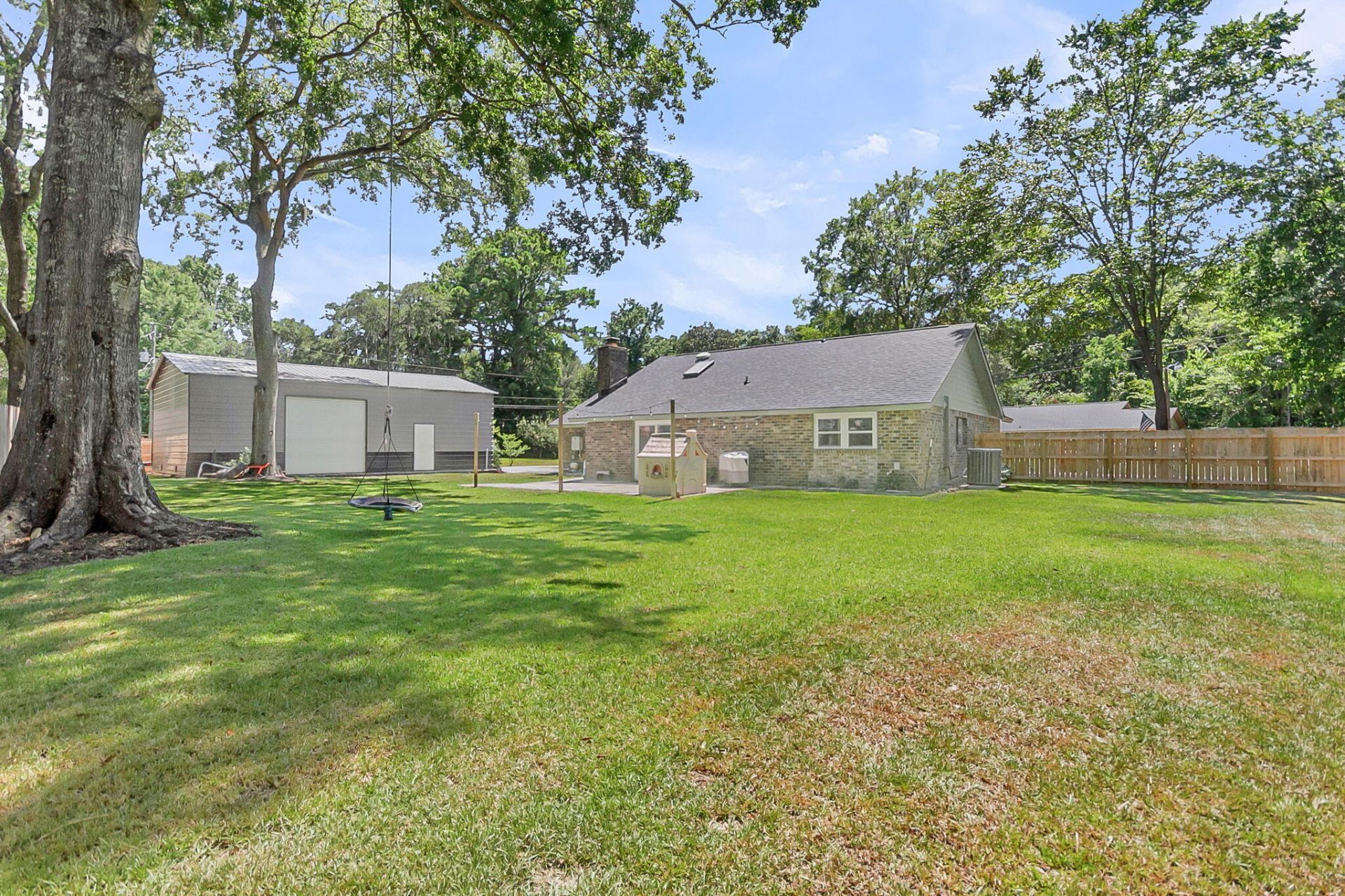 1040 Yorktown Drive Photo 41