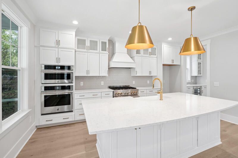 2008 Riverbend Drive Photo 4