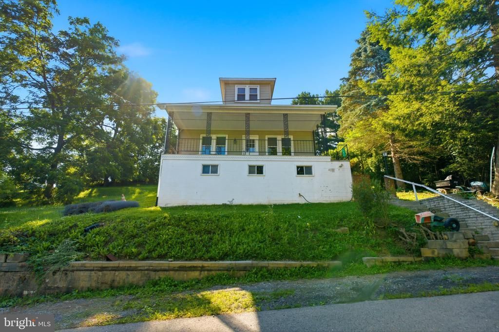 221 DALE STREET , HANCOCK, MD 21750
