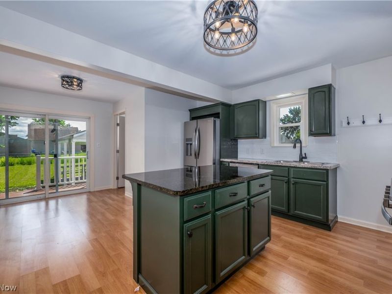 15541 Susan Drive , Brook Park, OH 44142 Photo 14