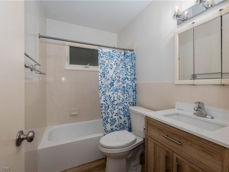 15541 Susan Drive , Brook Park, OH 44142 Photo 19