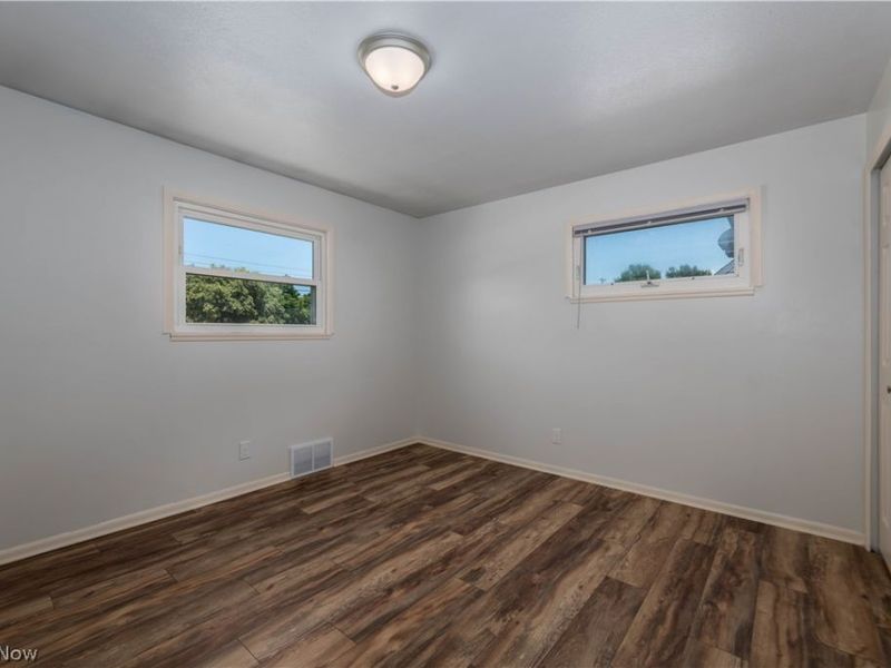15541 Susan Drive , Brook Park, OH 44142 Photo 23