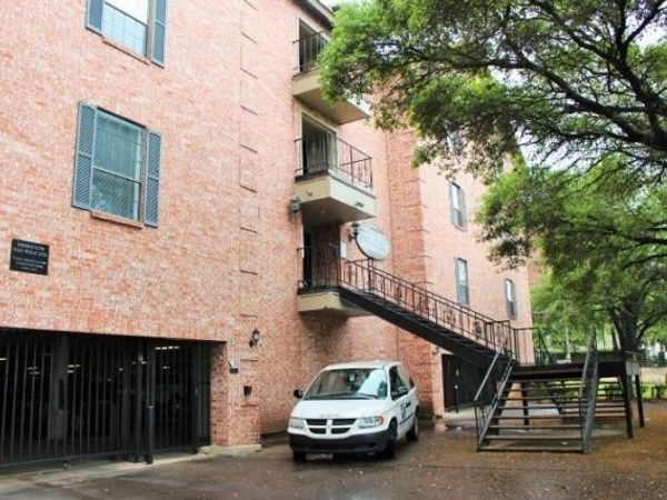 2401 Leon ST, Unit 200, Austin, TX 78705