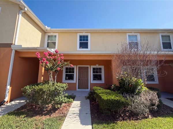 4082 WINDING VINE DRIVE , LAKELAND, FL 33812