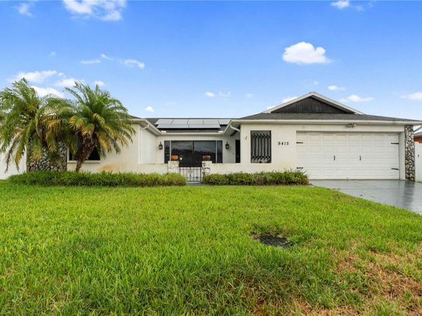 9415 LAKE CHRISE LANE , PORT RICHEY, FL 34668