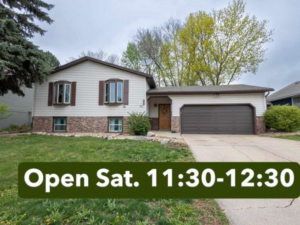 5004 W 49th St, Sioux Falls, SD 57106