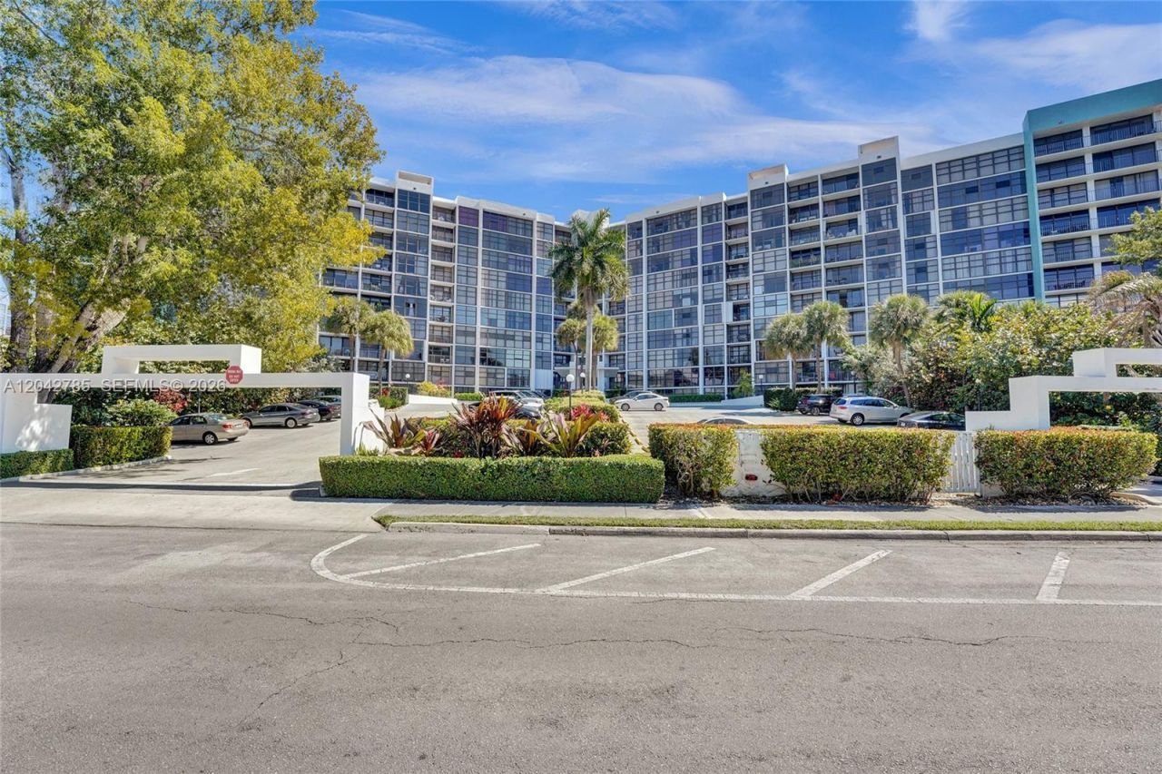 400 Leslie Dr, Unit PH# 1110, Hallandale Beach, FL 33009 Photo