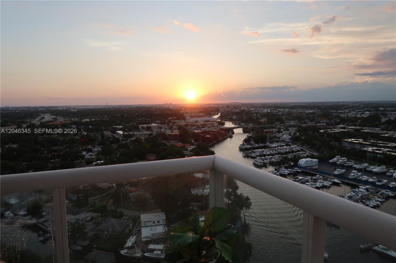 1861 NW S River Dr , Unit 1505, Miami, FL 33125 Photo