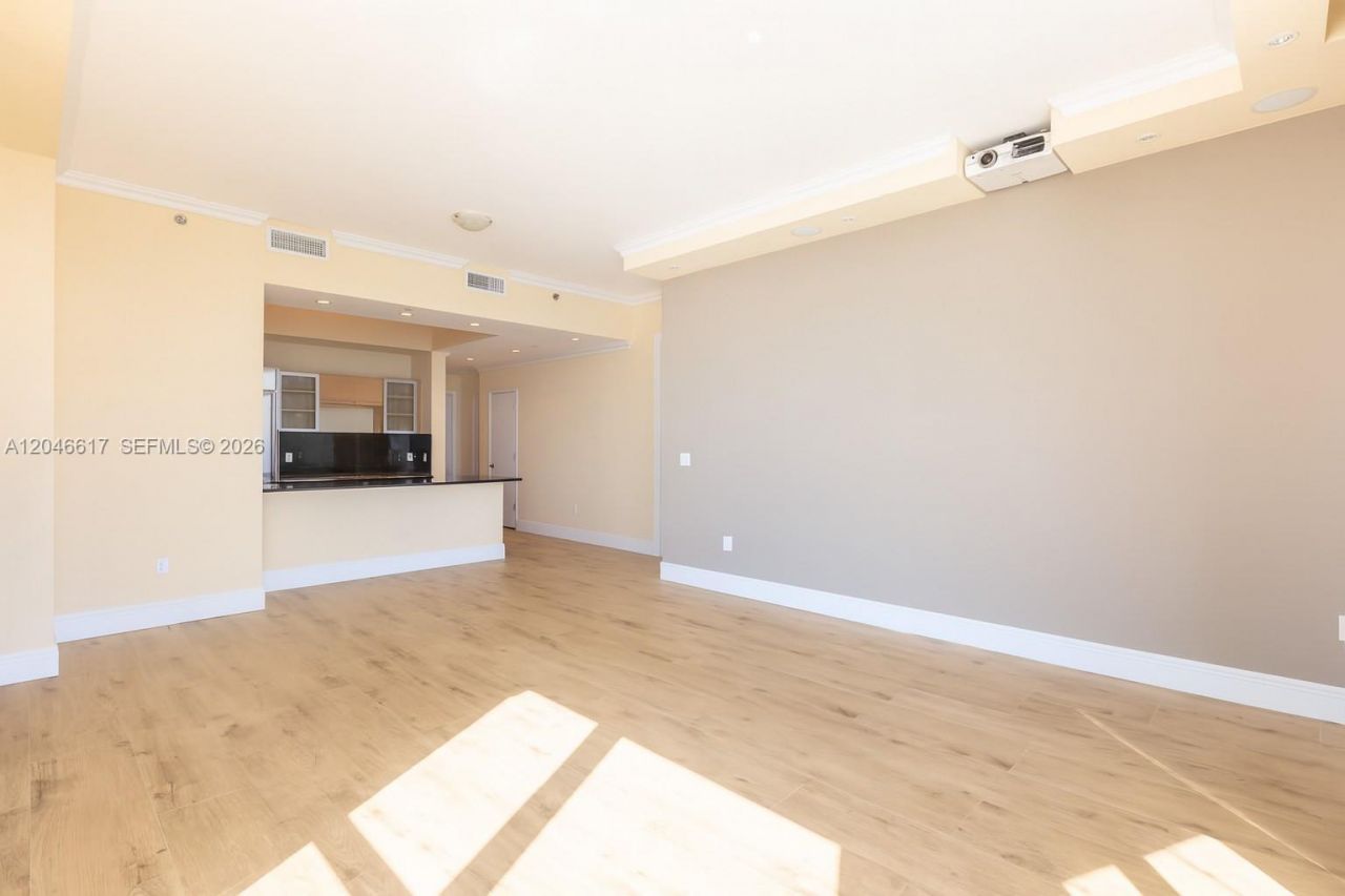 950 Brickell Bay Dr, Unit 5011, Miami, FL 33131 Photo