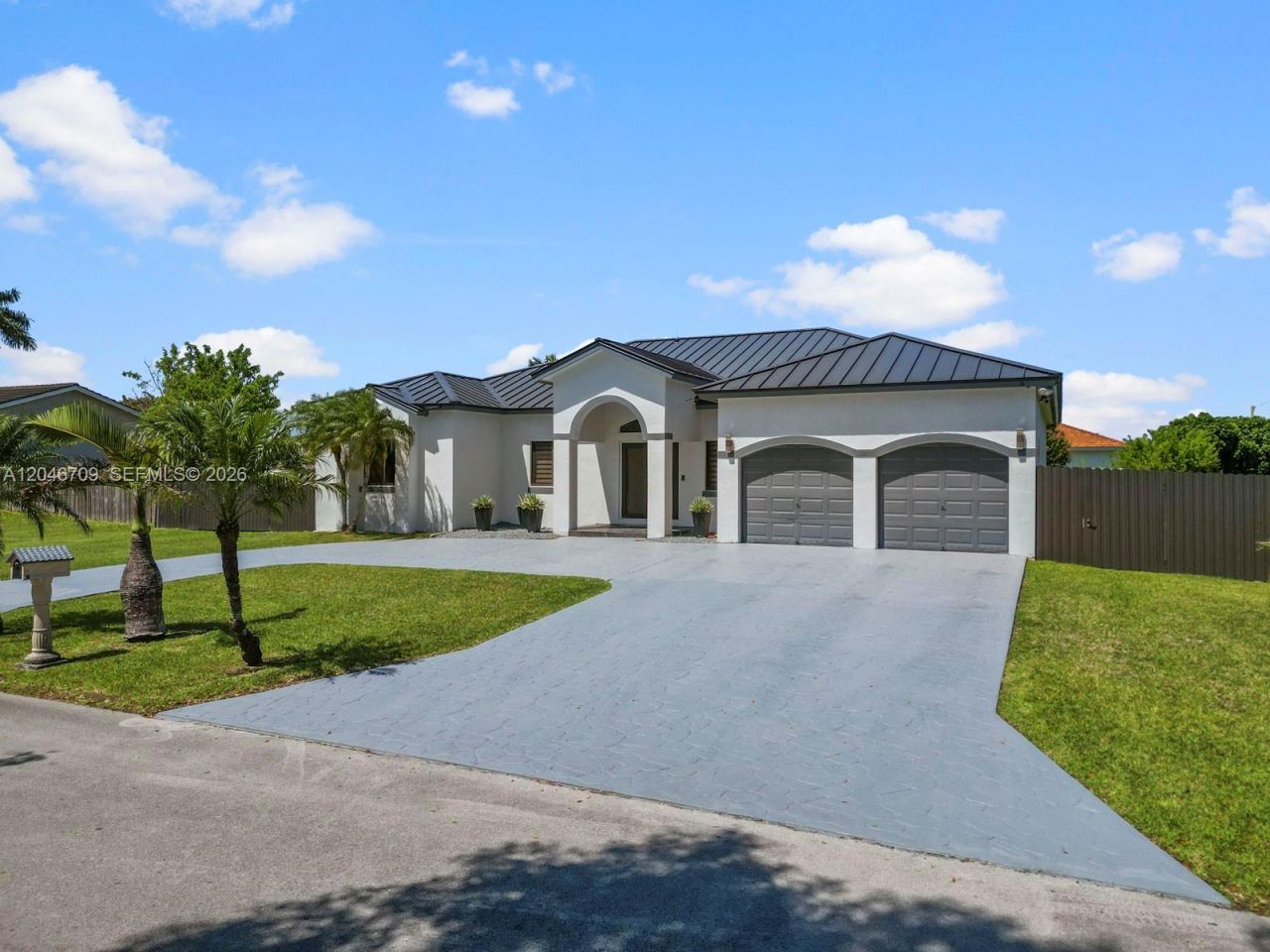 13205 SW 218th Ter, Miami, FL 33170 Photo