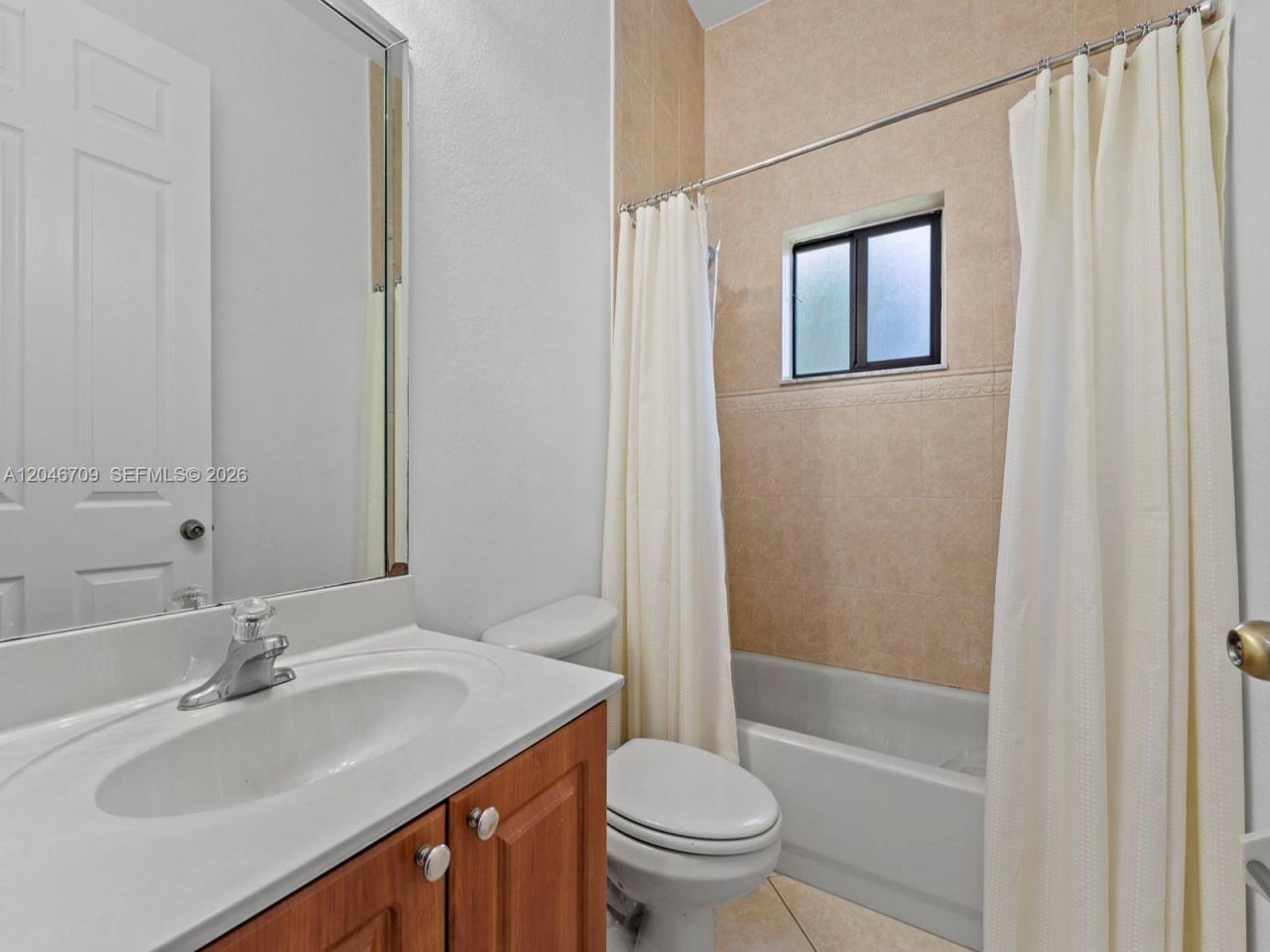 13205 SW 218th Ter, Miami, FL 33170 Photo