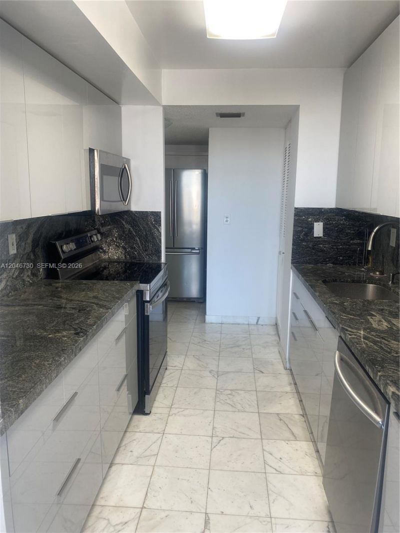 230 174th St, Unit 1206, Sunny Isles Beach, FL 33160 Photo