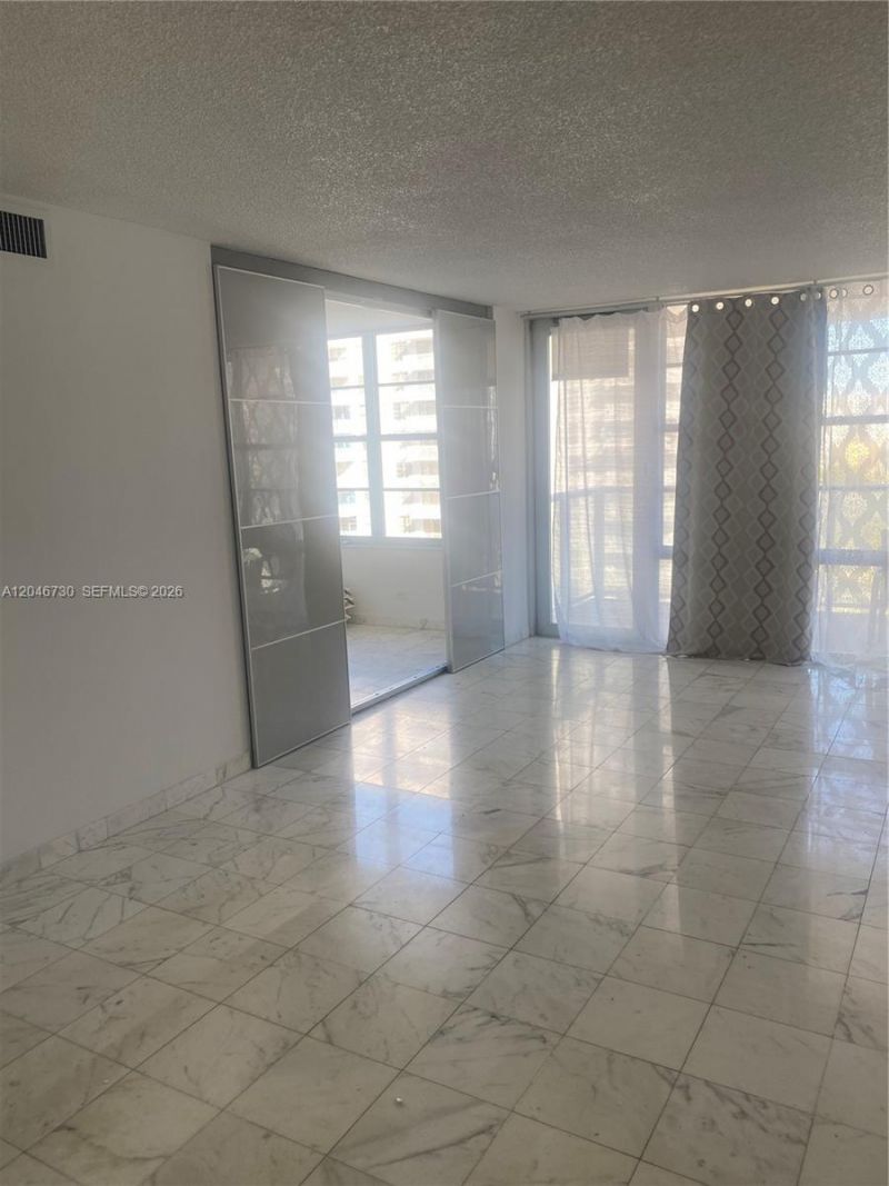 230 174th St, Unit 1206, Sunny Isles Beach, FL 33160 Photo