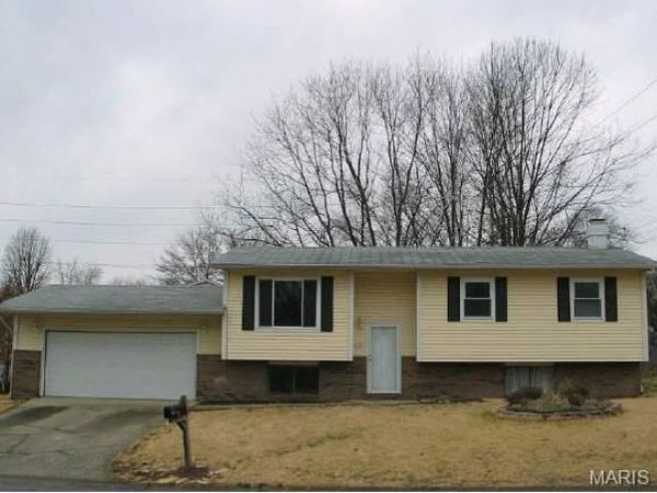 101 LONGSTREET Court , Bethalto, IL 62010