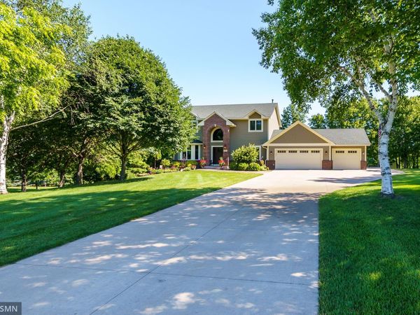 2841 Imperial Avenue N, Lake Elmo, MN 55042