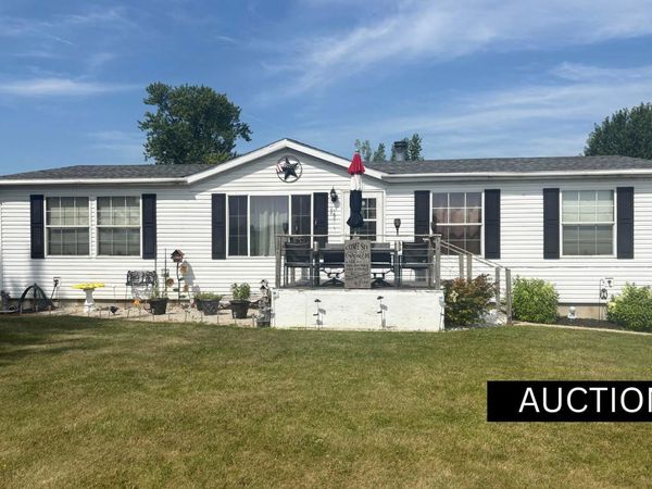 N8839 Friesland Friesland Road, Randolph, WI 53956