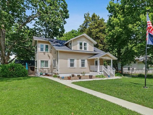 503 S Third Street, Fisher, IL 61843