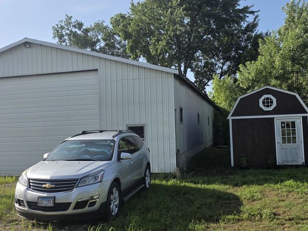 118 E Water Street, Kansas, IL 61933