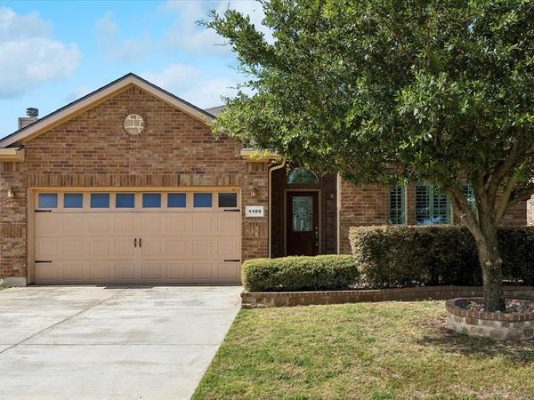 5109 Carnoustie Trail, Arlington, TX 76001
