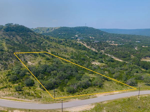 000 Blackbuck Trail, Pipe Creek, TX 78063