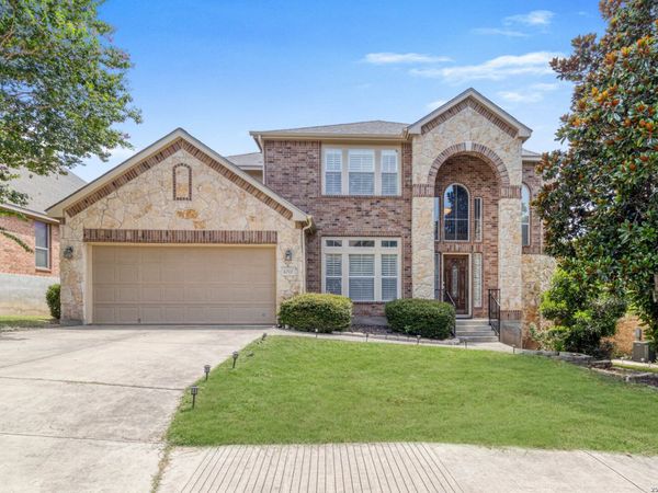 8707 ROSWELL RDG, Helotes, TX 78023