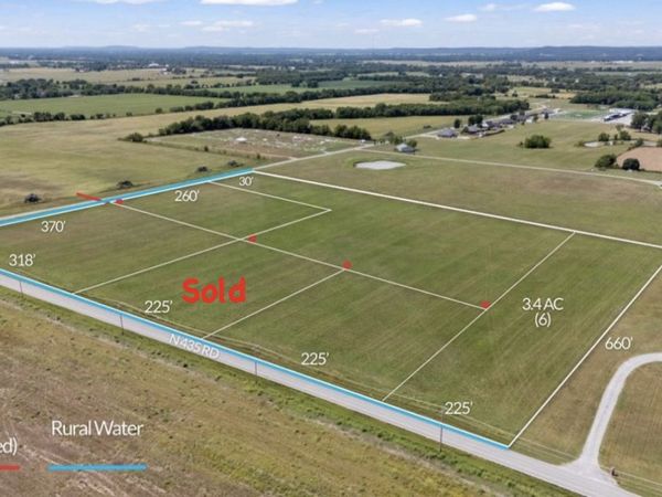 3 N 435 Road, Adair, OK 74330