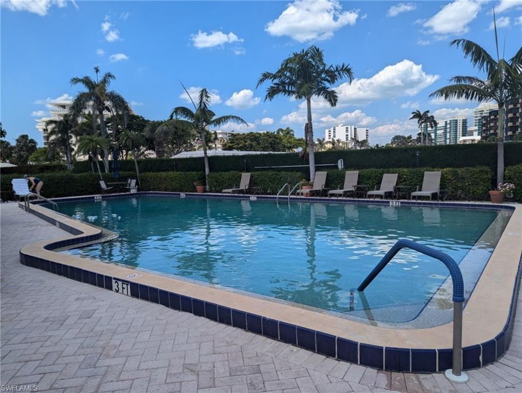 3400 Gulf Shore Blvd N, Unit M6, Naples, FL 34103 Photo