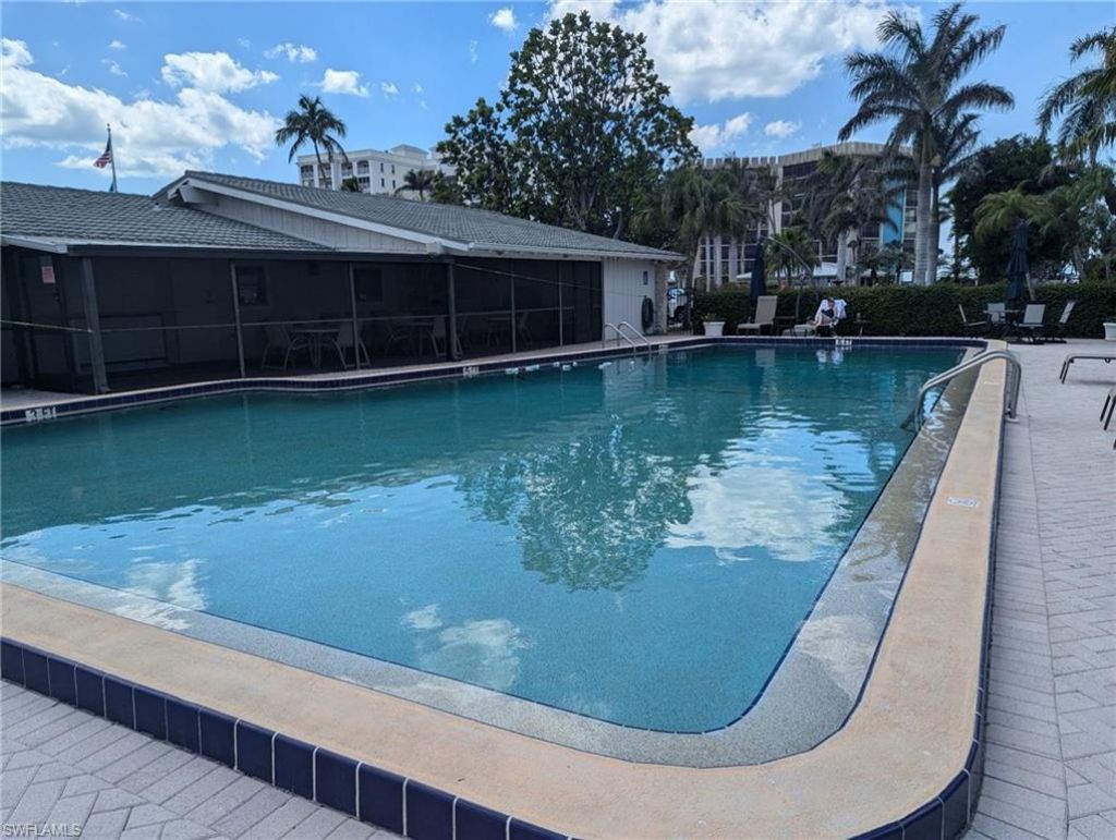 3400 Gulf Shore Blvd N, Unit M6, Naples, FL 34103 Photo