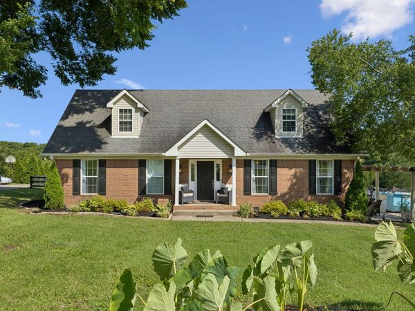 1010 Jensen Ln, Hendersonville, TN 37075