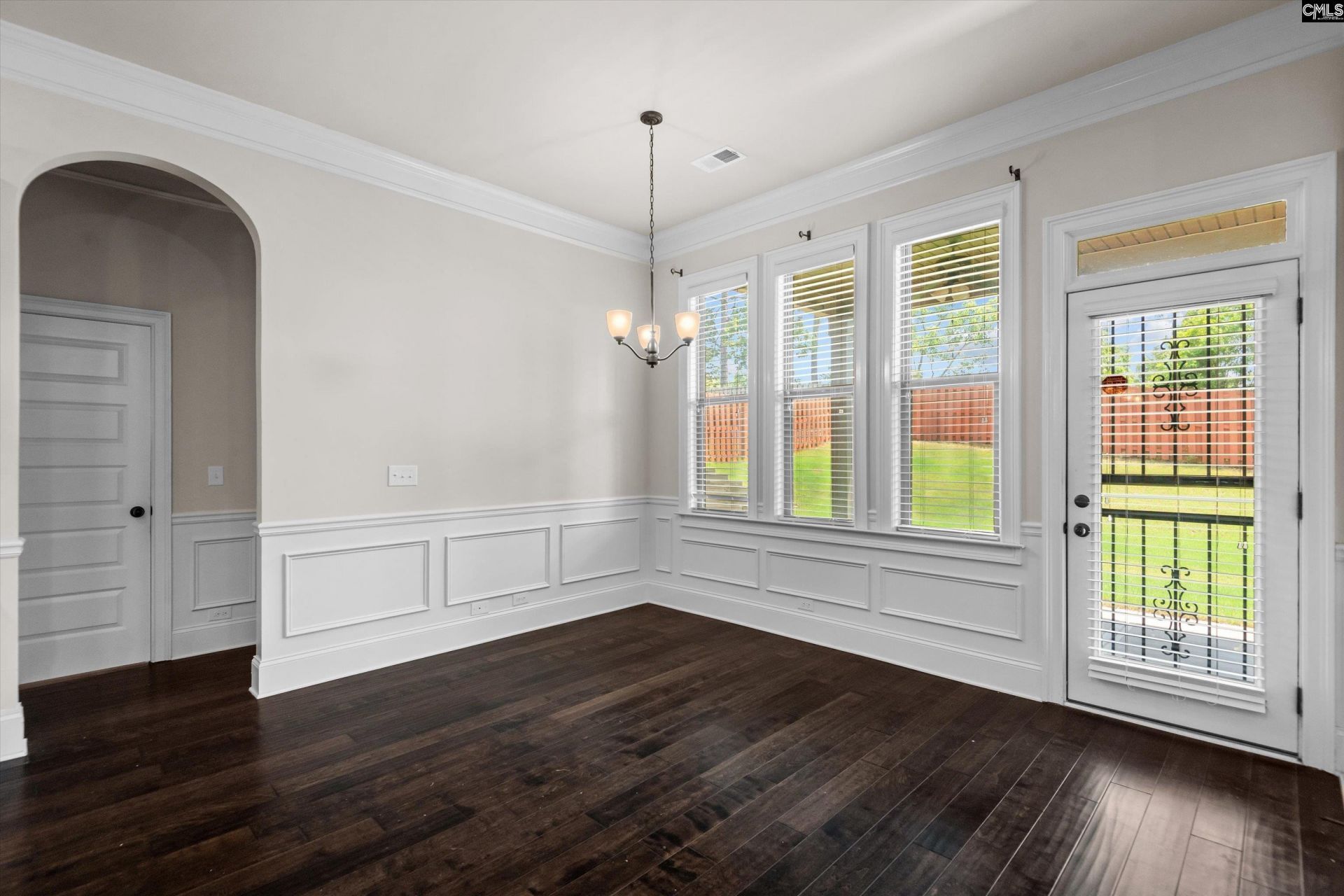 312 Gatesbrook Drive Photo 17