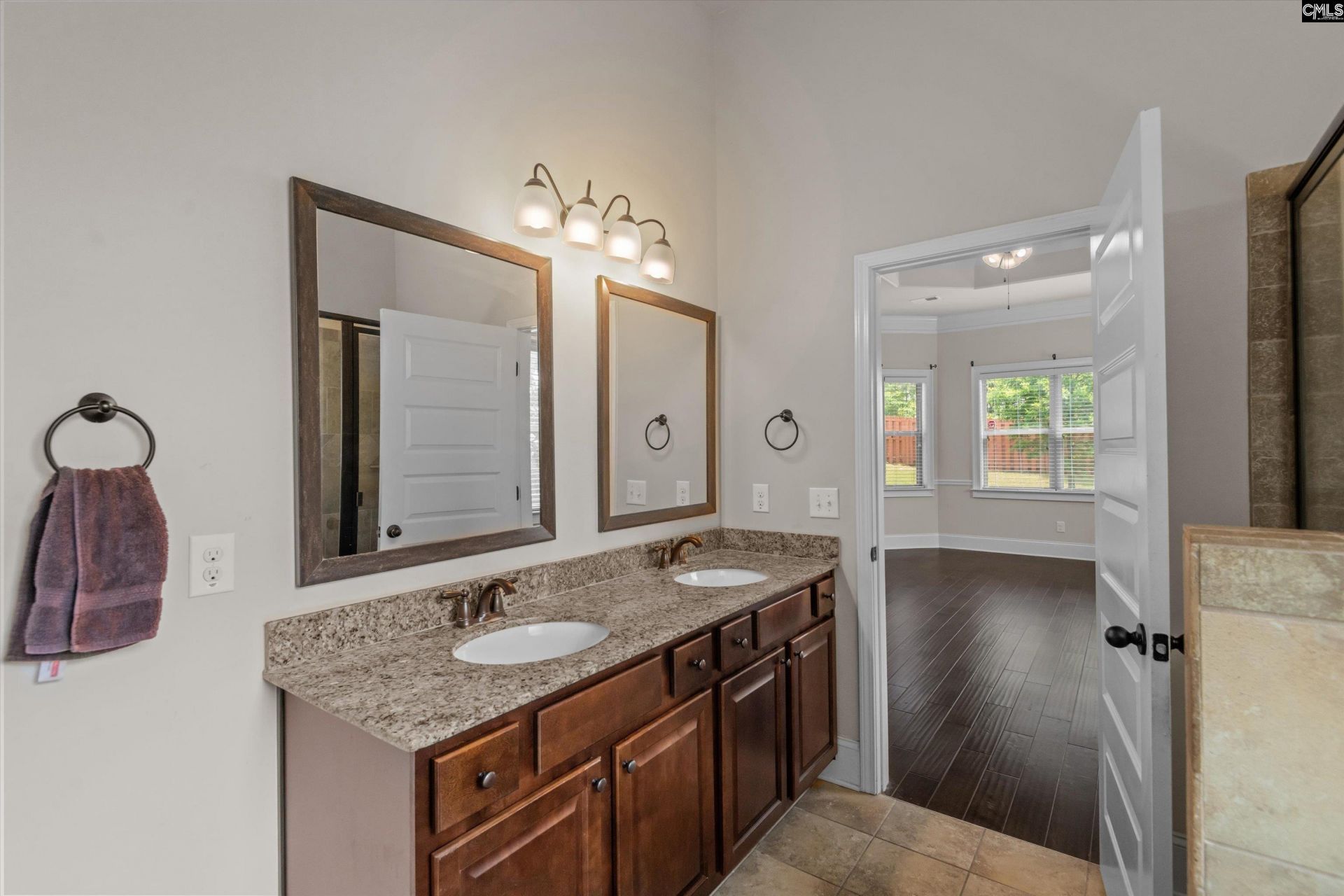 312 Gatesbrook Drive Photo 23