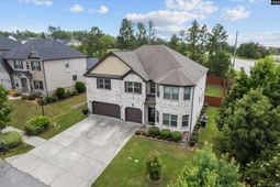 312 Gatesbrook Drive photo 4