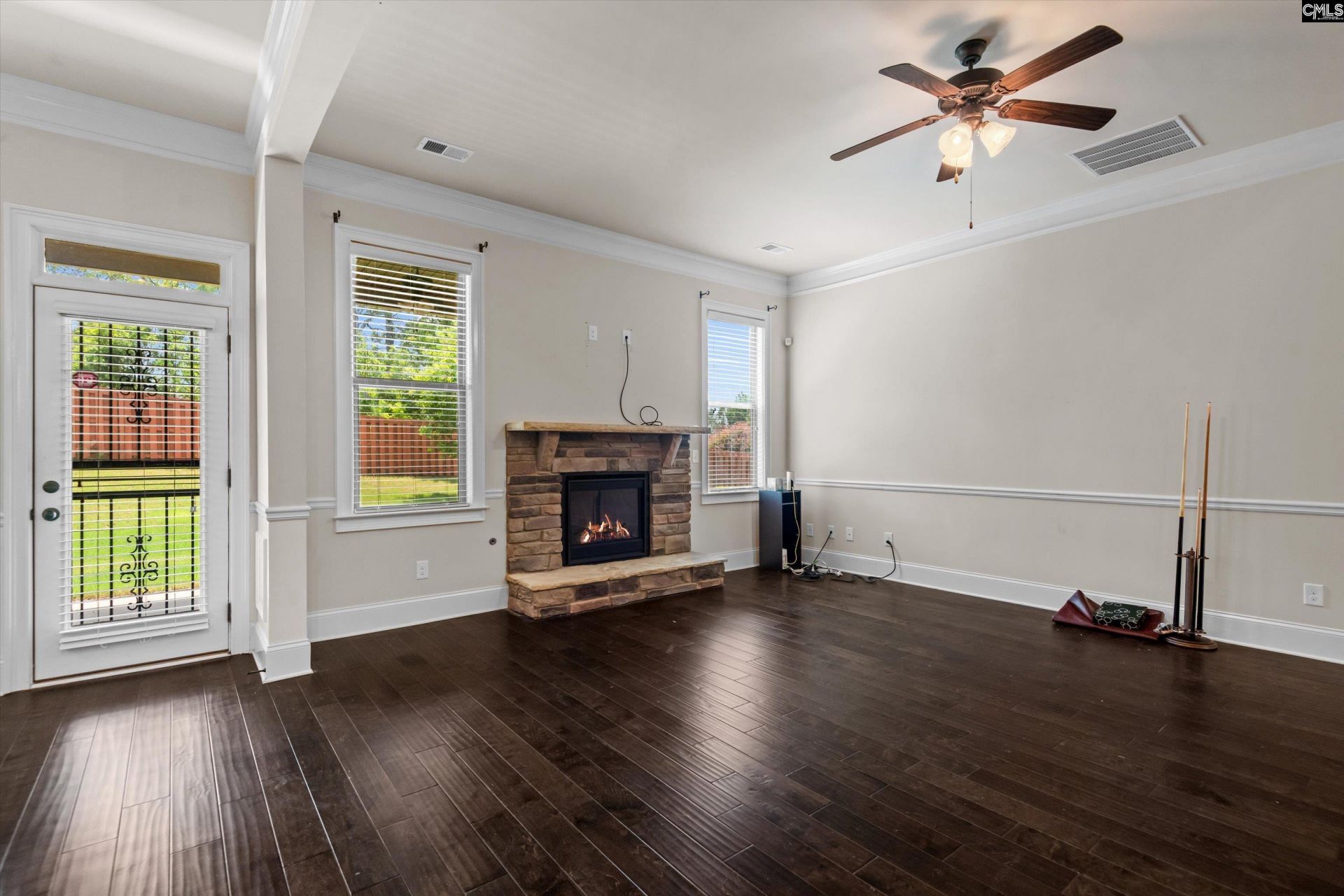 312 Gatesbrook Drive Photo 9