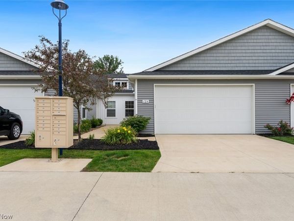 124 Acorn Lane , Elyria, OH 44035