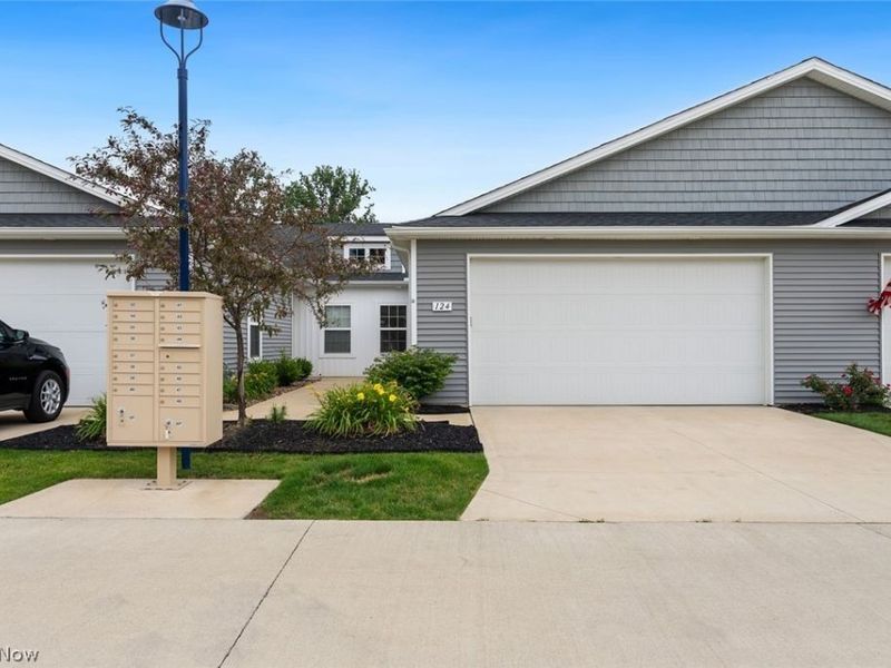 124 Acorn Lane, Elyria, OH 44035 Photo 1