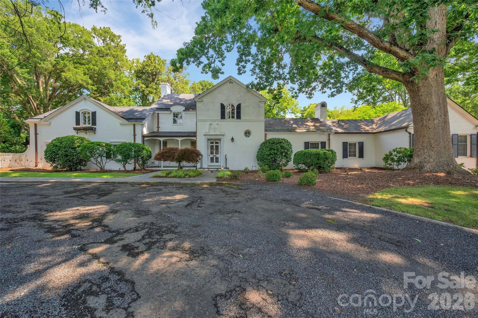 333 E Chestnut Street, Troy, NC 27371 Main Photo