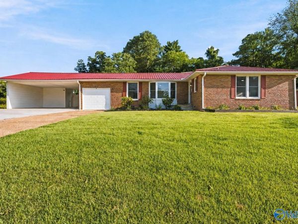 7612 Holland Drive SW, Huntsville, AL 35802