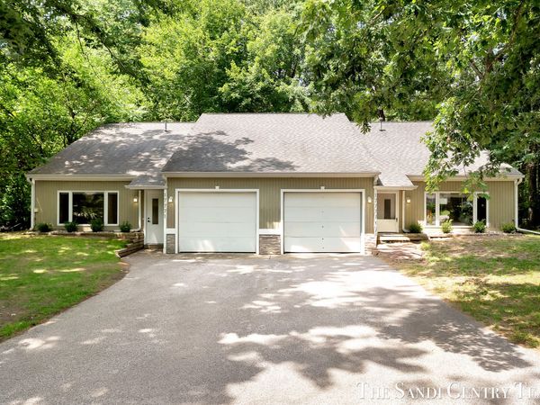 17771 148th Avenue, Spring Lake, MI 49456