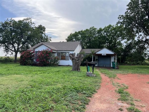 21972 State Highway 34 , Mangum, OK 73554