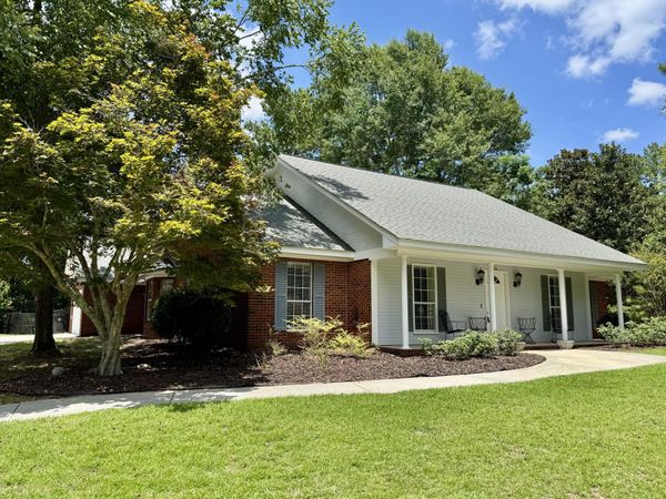 32 Franklin Pl, Hattiesburg, MS 39402