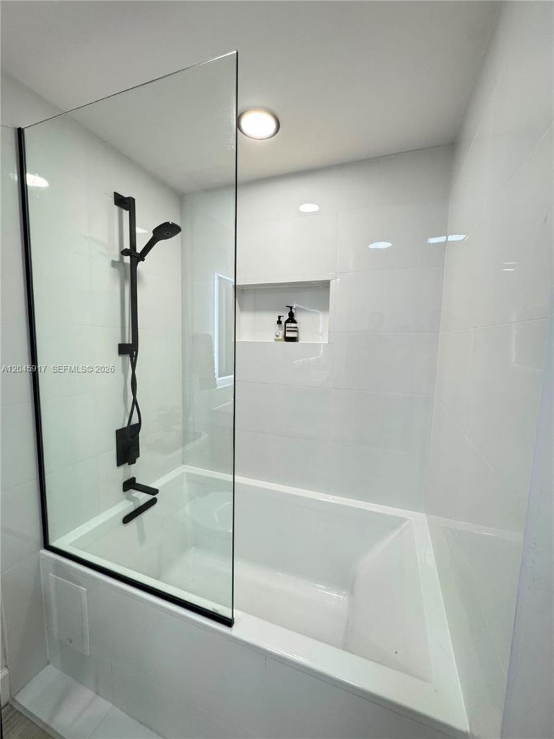 9172 Collins Ave , Unit 218, Surfside, FL 33154 Photo