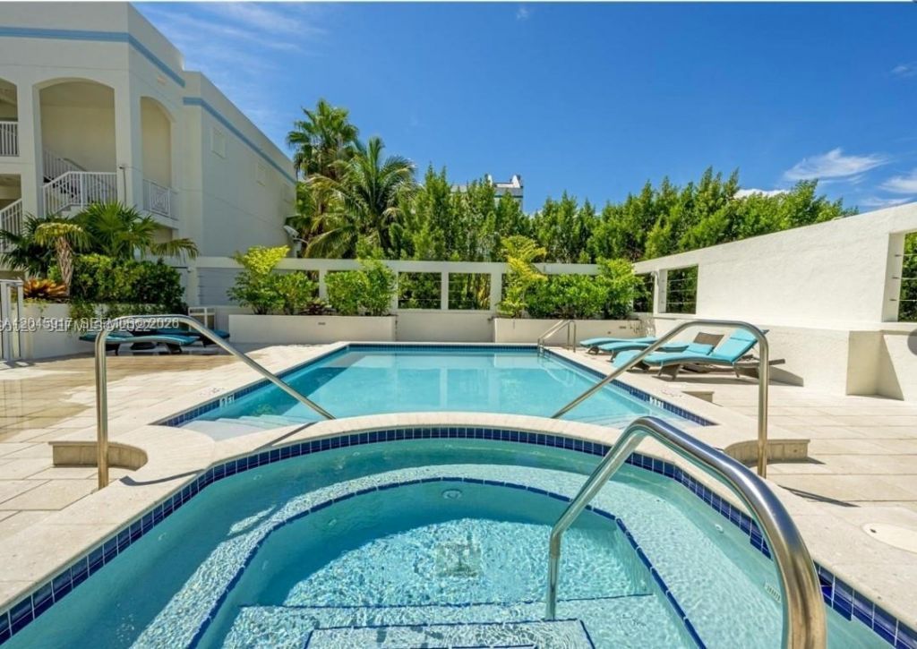 9172 Collins Ave , Unit 218, Surfside, FL 33154 Photo