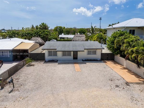 16 Fishermans Trl , Key Largo, FL 33037