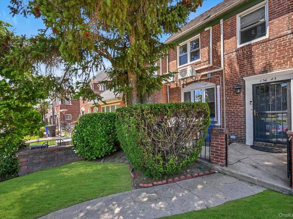 Kew Garden Hills, NY 11367