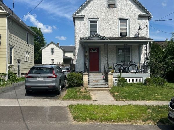 32 Chestnut Street , Auburn, NY 13021